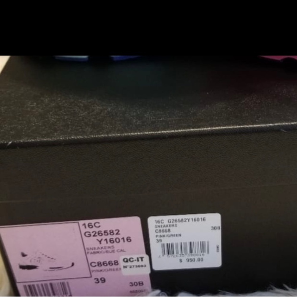 Chanel classic sneakers - Picture 2 of 4